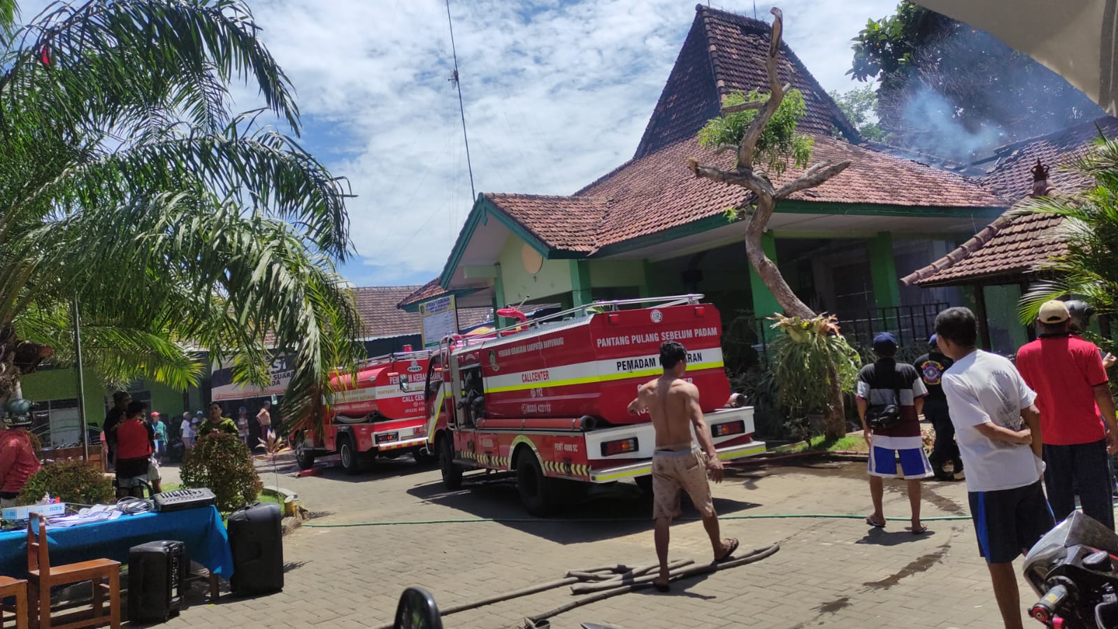 kantor-desa-kedayunan-kecamatan-kabat-alami-kebakaran