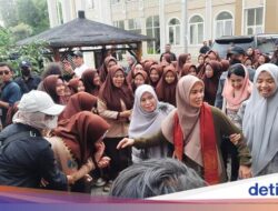 Atikoh ke Ponpes Darun Najah Malang, Minta Doa RI Dapat Pemimpin Amanah