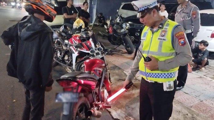 razia-malam-minggu,-puluhan-sepeda-motor-berknalpot-brong-di-banyuwangi-diamankan-–-tribunjatim.com