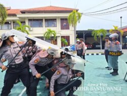 Antisipasi Gangguan Kamtibmas Pemilu 2024, Puluhan Bintara Polresta Banyuwangi Dilatih Dalmas