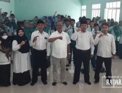 Siswa MTsN 11 Banyuwangi Belajar Jurnalistik di Aula Madrasah yang Dikuti Puluhan Siswa