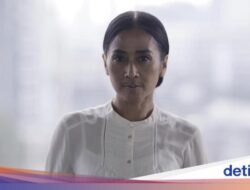 Ayu Laksmi Lantunkan Genjer-genjer di Film Kupu-kupu Kertas