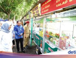 Pemkab Banywuangi Dukung Program PKL Naik Kelas