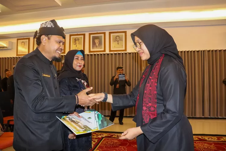 bupati-banyuwangi-ipuk-minta-kualitas-pembelajaran-terus-ditingkatkan