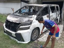 Efek Sekolah dan Mobil Terbakar, Wandra Rugi 750 Juta