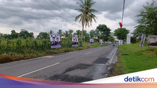 kata-polisi-soal-ribuan-apk-paslon-02-di-banyuwangi-hilang-misterius