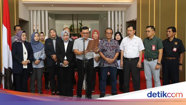 perkumpulan-perguruan-tinggi-nasionalis-indonesia-nyatakan-sikap-di-surabaya