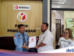 Relawan Laporkan Hilangnya Ribuan APK Paslon 02 di Banyuwangi ke Bawaslu