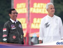 Respons Ganjar Soal APK 02 Hilang Dikaitkan Kampanye Akbarnya di Banyuwangi