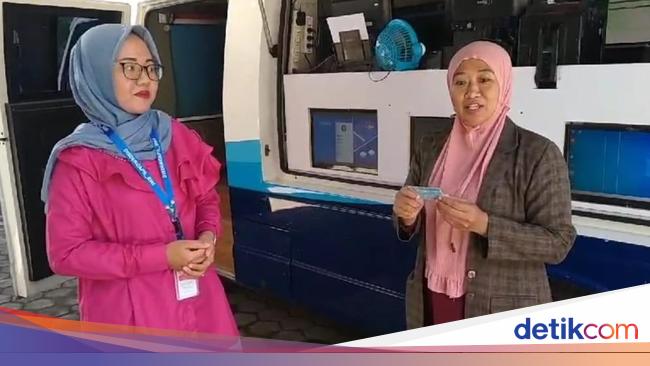 warga-banyuwangi-tetap-bisa-urus-dokumen-adminduk-saat-libur-coblosan