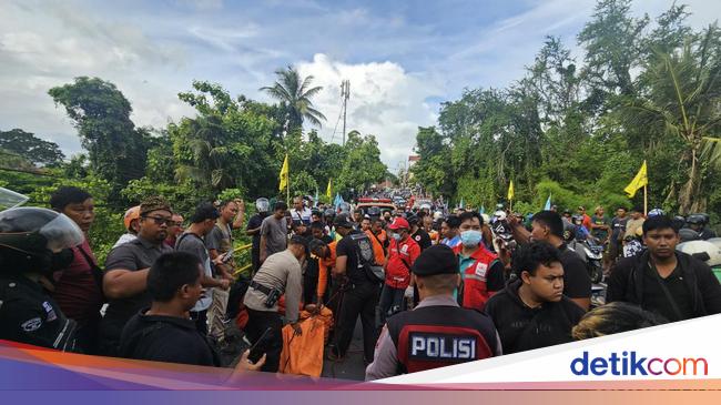 kecelakaan-maut-beruntun-tabrak-jembatan-di-gianyar,-2-tewas