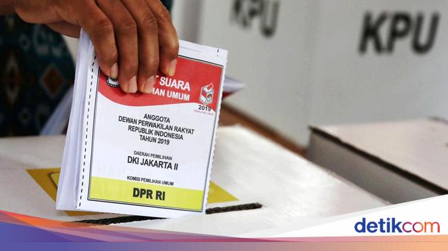 sederet-eks-kepala-daerah-di-jatim-yang-nyaleg,-bagaimana-nasib-suaranya?