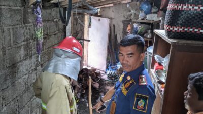 Selang Kompor Bocor, Rumah Milik Warga Pengatigan Rogojampi Kebakaran