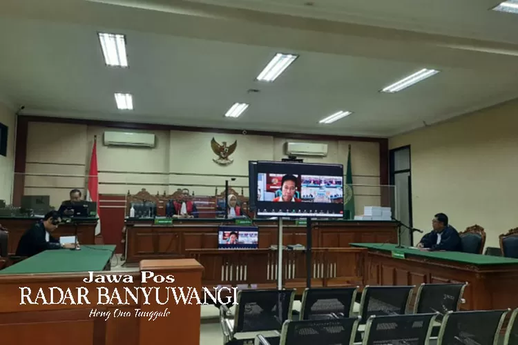 terbukti-tilap-dana-desa-ratusan-juta,-mantan-kepala-desa-di-situbondo-divonis-5,6-tahun-penjara