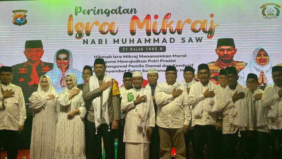 sukses-kawal-pemilu-damai-2024,-polda-sulbar-gelar-tablig-akbar