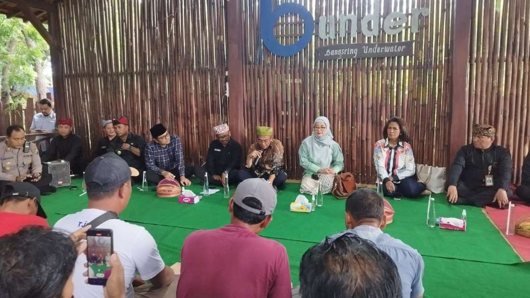 tangani-sampah-laut,-menko-pmk-gandeng-brin