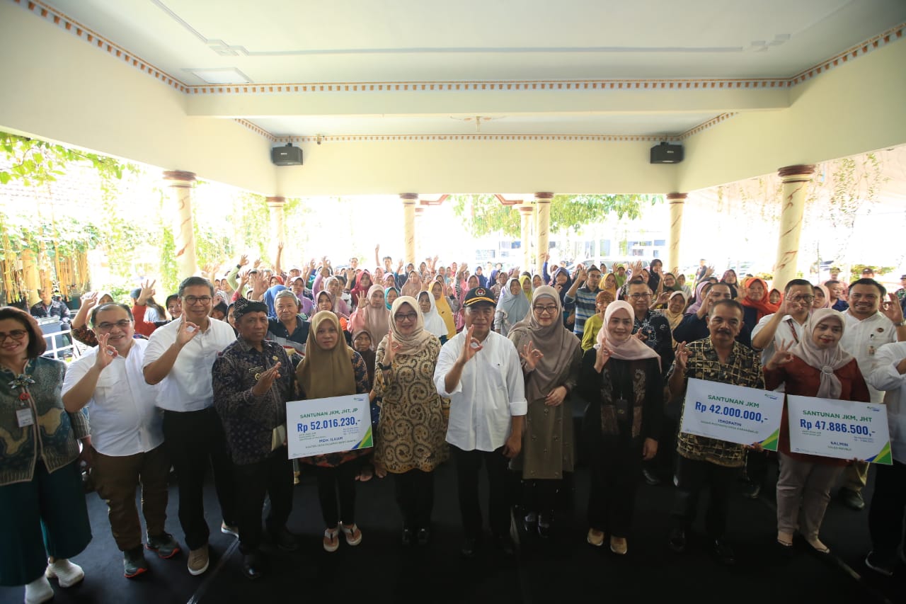 menko-pmk-apresiasi-penanganan-kemiskinan-ekstrem-banyuwangi