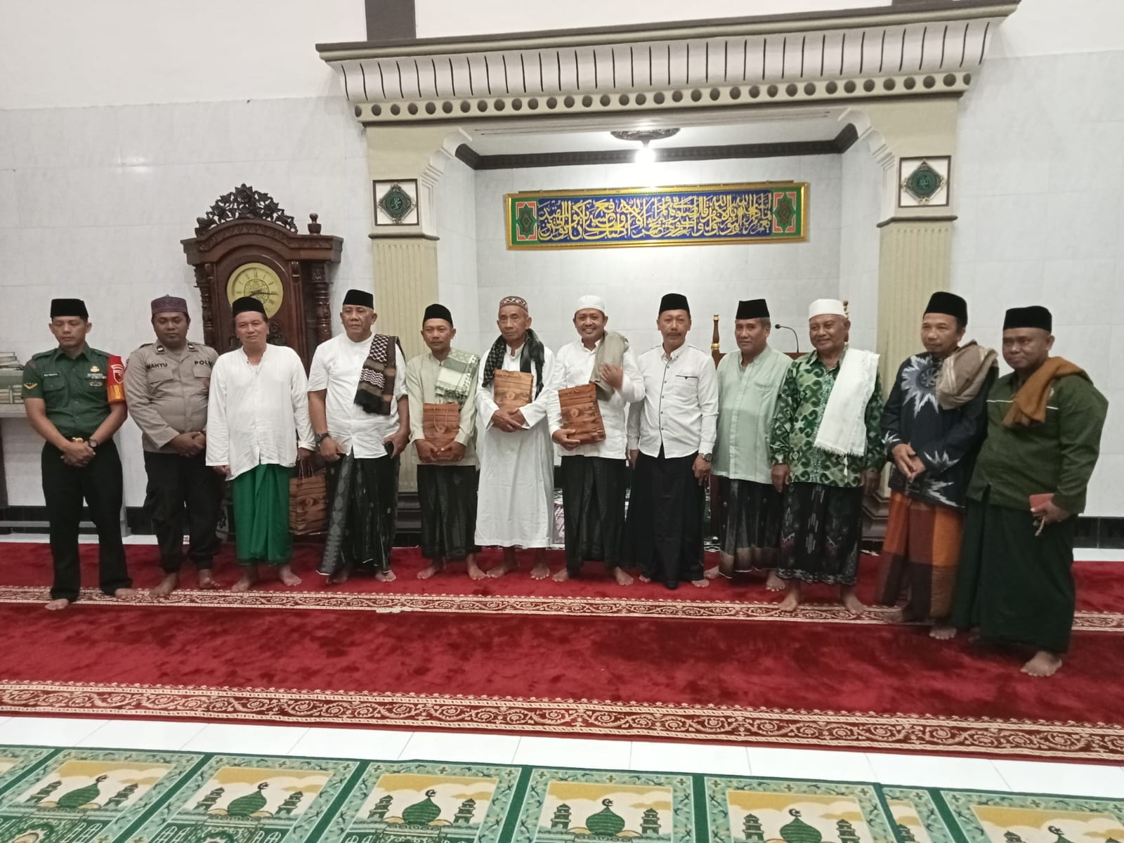 bersama-ramadhan-menuju-insan-yang-bertaqwa-kepada-tuhan-yang-maha-kuasa-di-kecamatan-licin