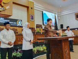 Banyuwangi DPRD Holds Plenary Submission of the Regent's LKPJ for the Fiscal Year 2023