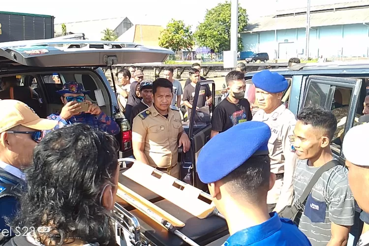 berniat-berobat,-penumpang-km-mutiara-barat-asal-lombok-tengah-meninggal-di-dalam-mobil-–-radar-banyuwangi