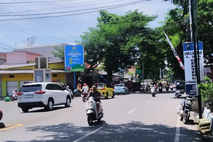 ini-upaya-polsek-genteng-untuk-antisipasi-kemacetan-jelang-lebaran:-ada-pengalihan-arus!