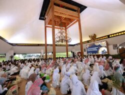 Safari Ramadan, Bupati Ipuk Silaturahim dengan Relawan Pilar Sosial