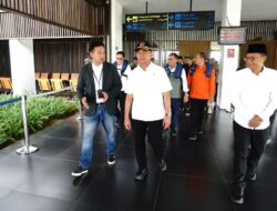 Bandara Banyuwangi Dipadati Penumpang, Puncak Arus Mudik Diprediksi Sabtu dan Minggu