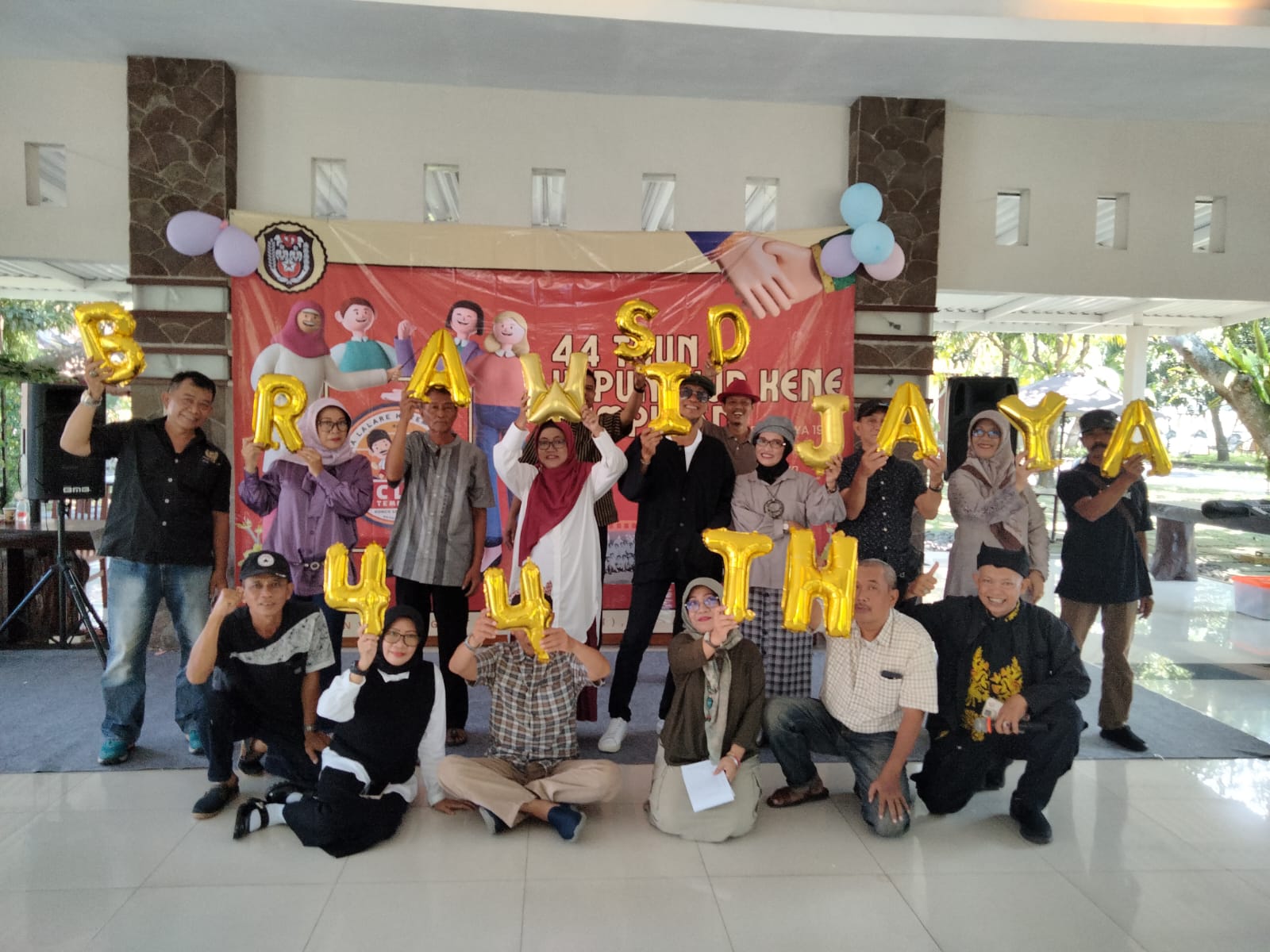 lare-sdn-brawijaya-’80-aclak-temenan