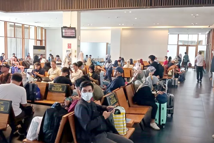arus-balik-lebaran-2024,-bandara-banyuwangi-layani-600-penumpang-–-radar-banyuwangi