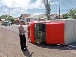 Truk Boks Oleng Seruduk Pemotor hingga Tewas di Singojuruh, Berikut Kronologi Lengkapnya