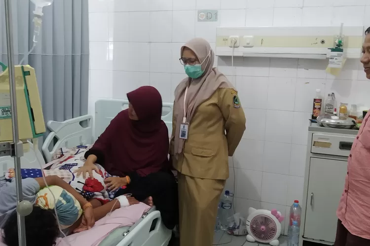 dbd-mengganas,-rumah-sakit-di-banyuwangi-penuh-pasien-dbd:-mayoritas-anak-anak