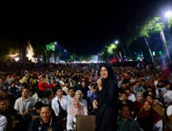 Banyuwangi Nobar Gratis Timnas Serentak di 25 Kecamatan, Bupati Ipuk: Bikin Guyub, Gerakkan Ekonomi