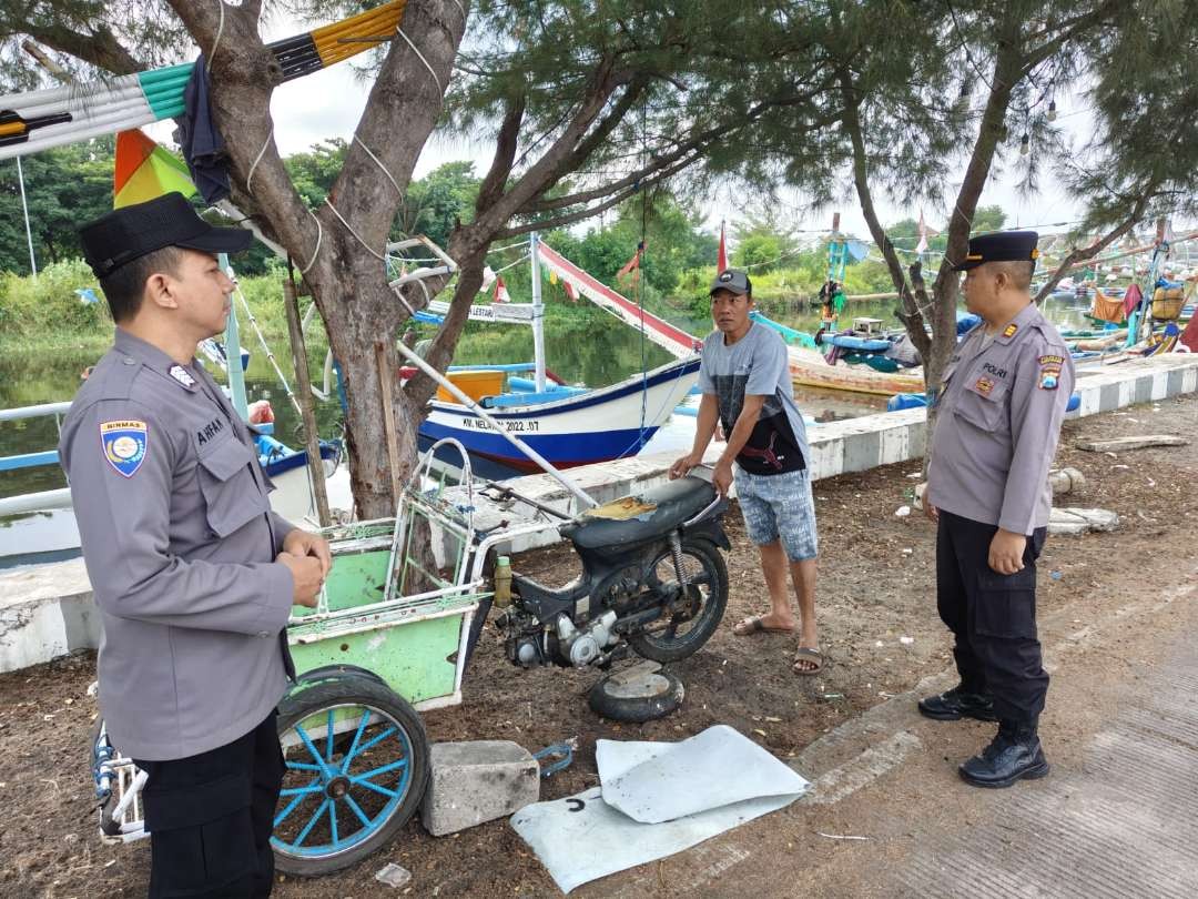 dukung-pelaksanaan-wwf-di-bali,-polisi-banyuwangi-tingkatkan-pengamanan-di-pelabuhan-rakyat