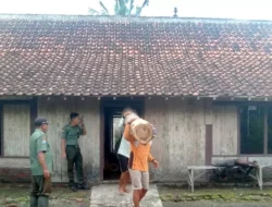 Rumah Kosong di Desa Grajagan Banyuwangi Didatangi Polisi dan Polhutmob Perhutani: Kedapatan Simpan 17 Glondongan Kayu Jati Ilegal