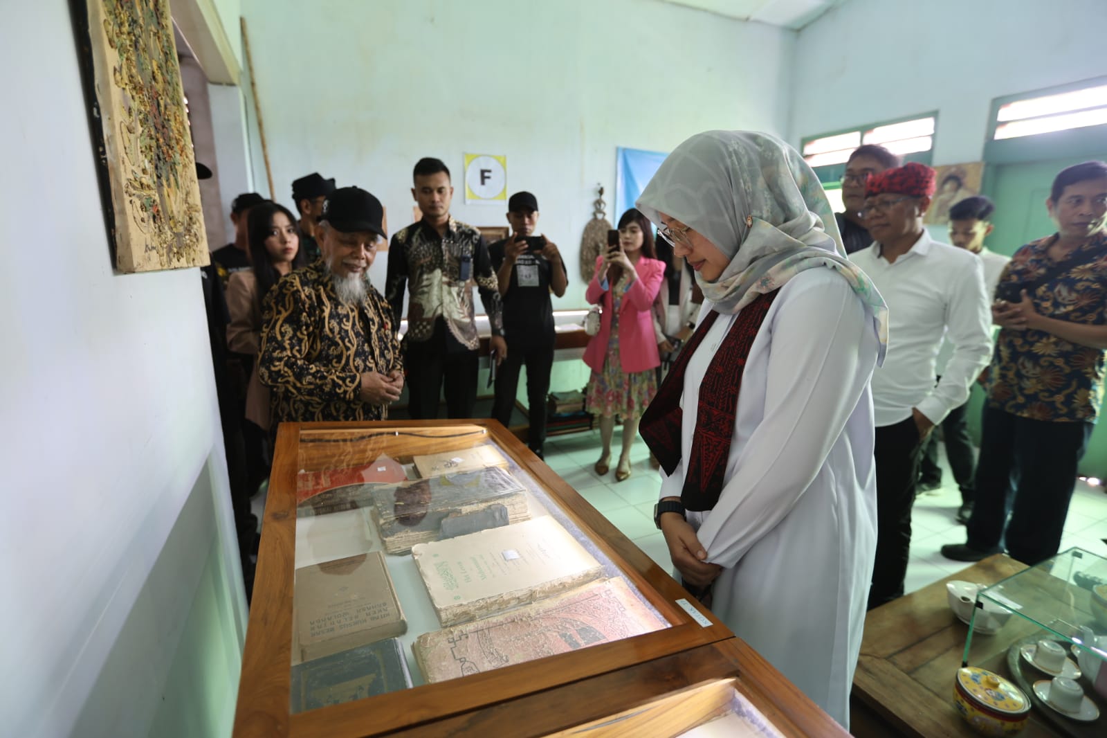 banyuwangi-punya-museum-baru,-sajikan-ribuan-koleksi-bersejarah