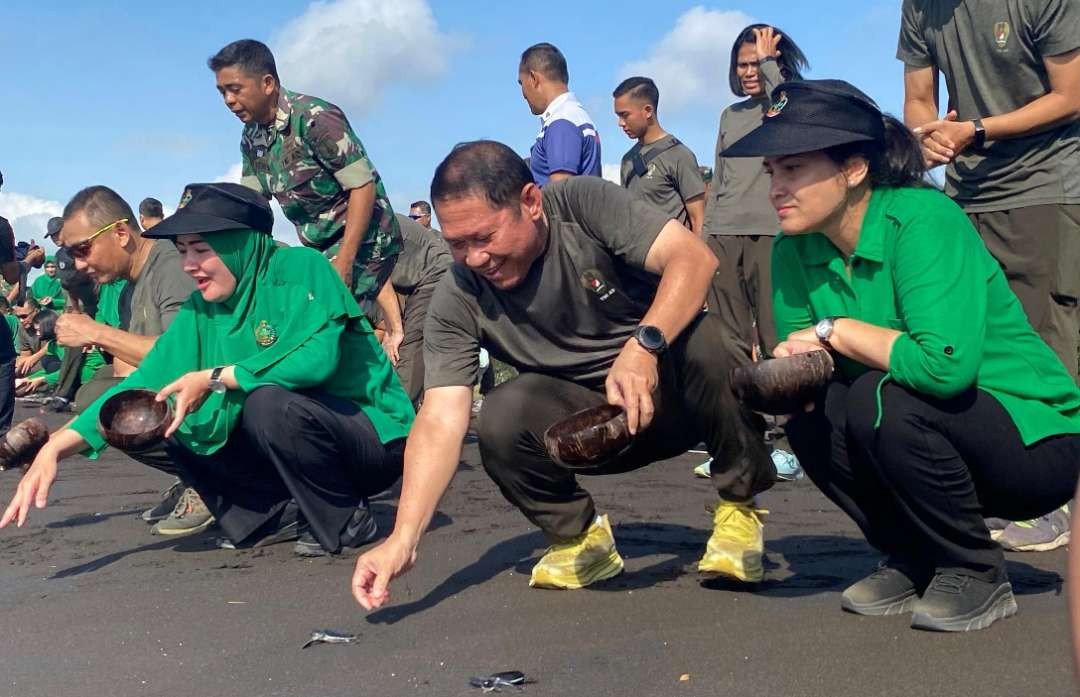 lestarikan-alam,-pangdam-v/brawijaya-tanam-pohon-dan-lepas-tukik