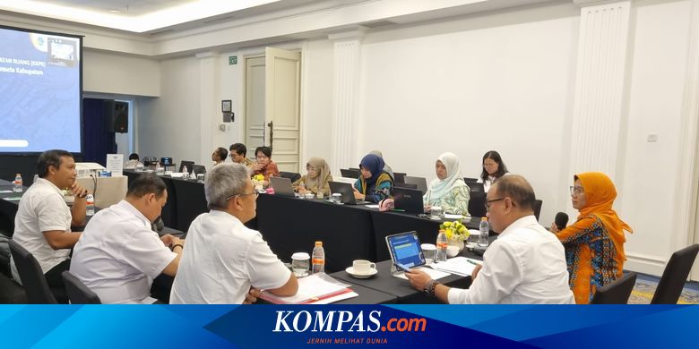proyek-jalur-pansela-akan-dilanjutkan,-bupati-banyuwangi-paparkan-3-paket-rencana-pembangunan