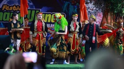 festival-padhang-ulanan-jadi-ruang-ekspresi-pelajar-banyuwangi,-digelar-bergiliran-tiap-kecamatan-–-tribunjatim.com