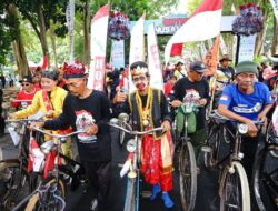 Ribuan Penggemar Sepeda Tua di Festival Onthel Nusantara Banyuwangi