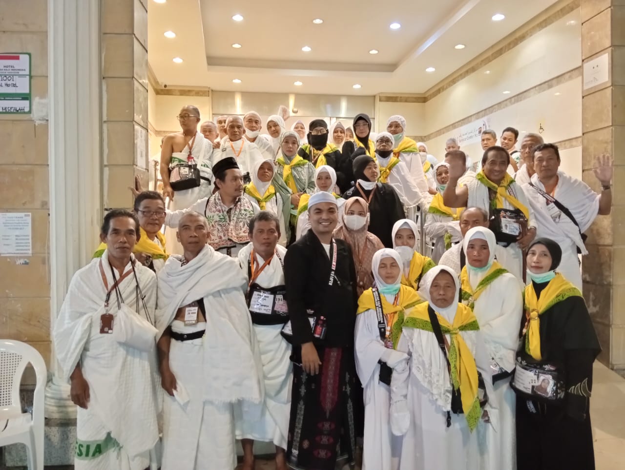 jamaah-haji-kabupaten-banyuwangi-kloter-sub-58-yang-melaksanakan-umroh-sunnah