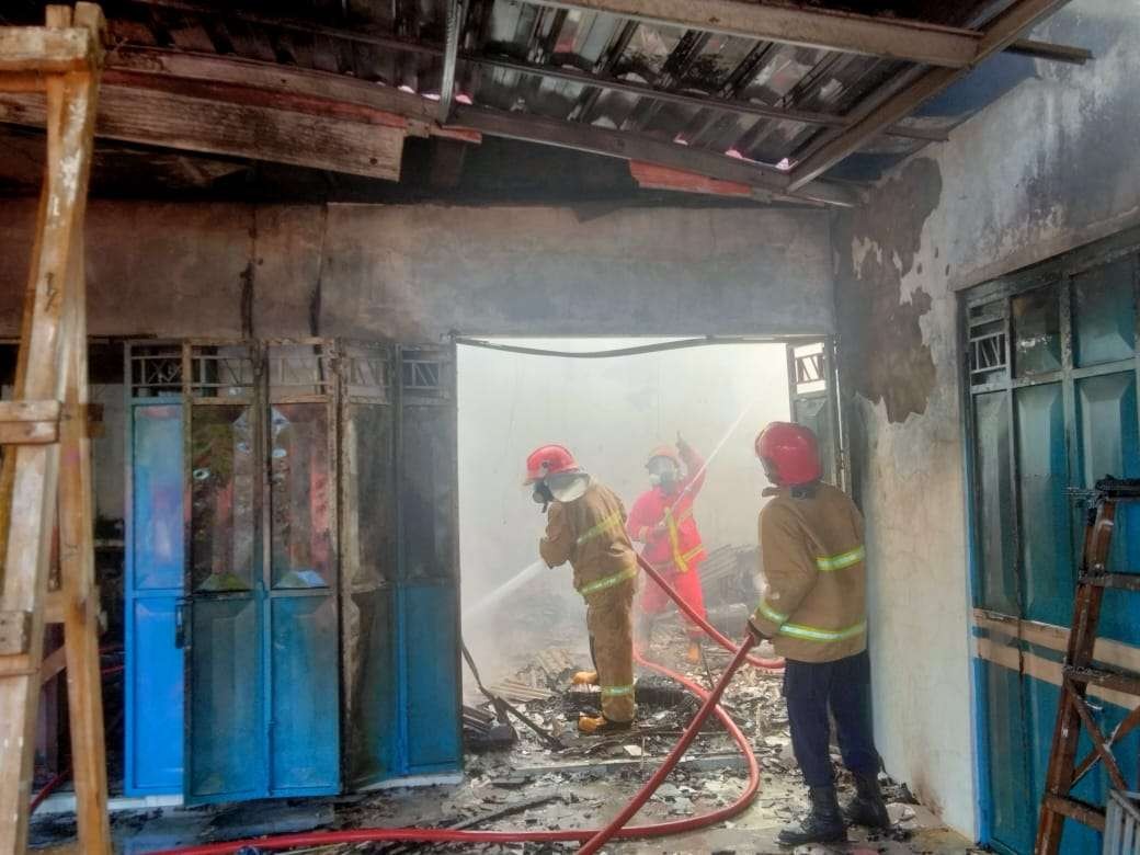 salon-kecantikan-di-banyuwangi-terbakar,-ratusan-juta-hangus