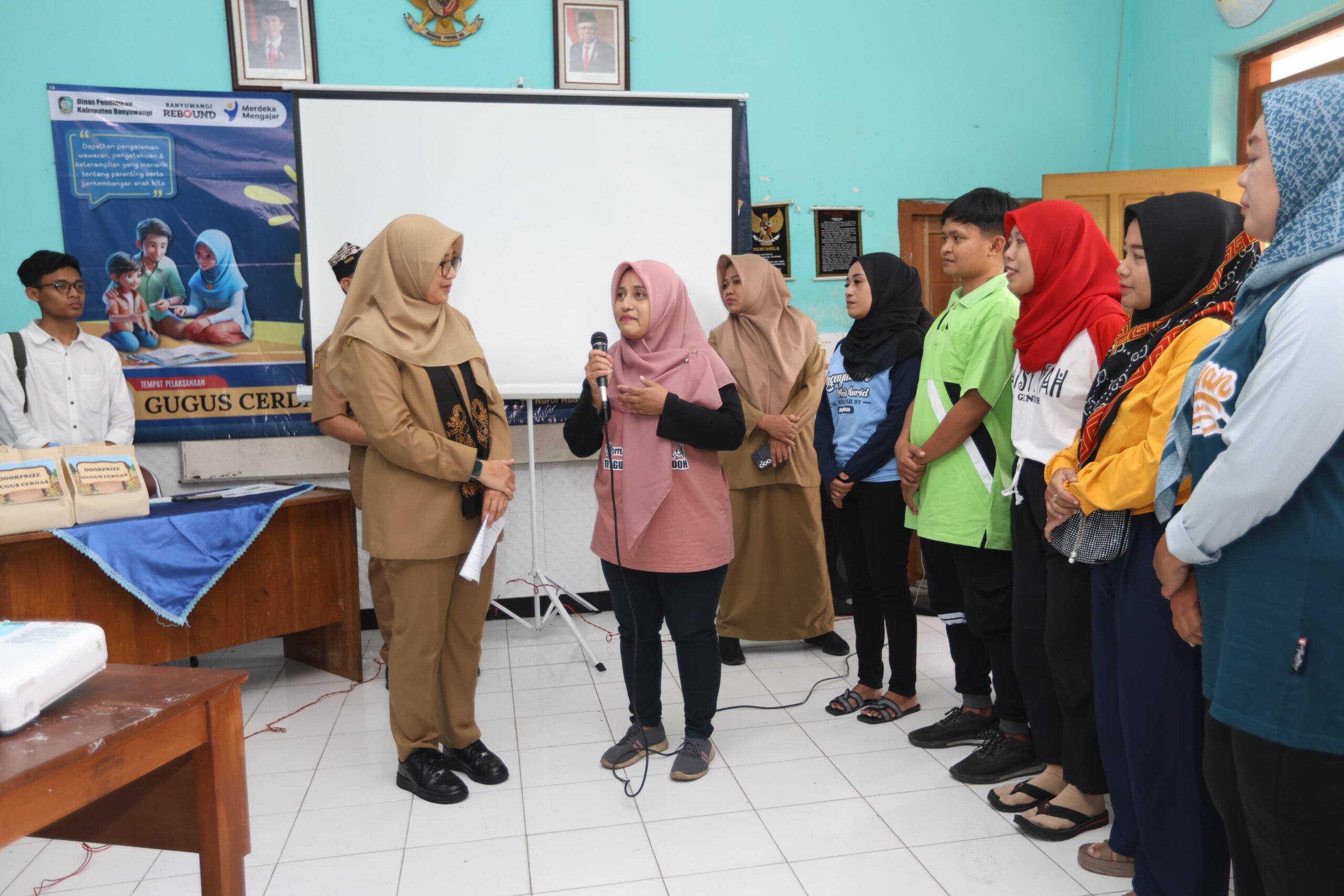 bupati-ipuk-dorong-sekolah-parenting-diterapkan-ke-desa-desa