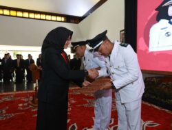 Bupati Banyuwangi Serahkan SK Perpanjangan 187 Kades dan 189 BPD