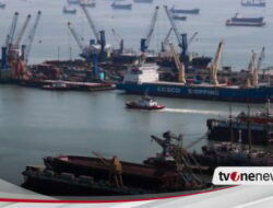 Punya Banyak Pelabuhan Besar, Khofifah Yakin Jawa Timur Bisa Jadi Pusat Ekonomi Indonesia