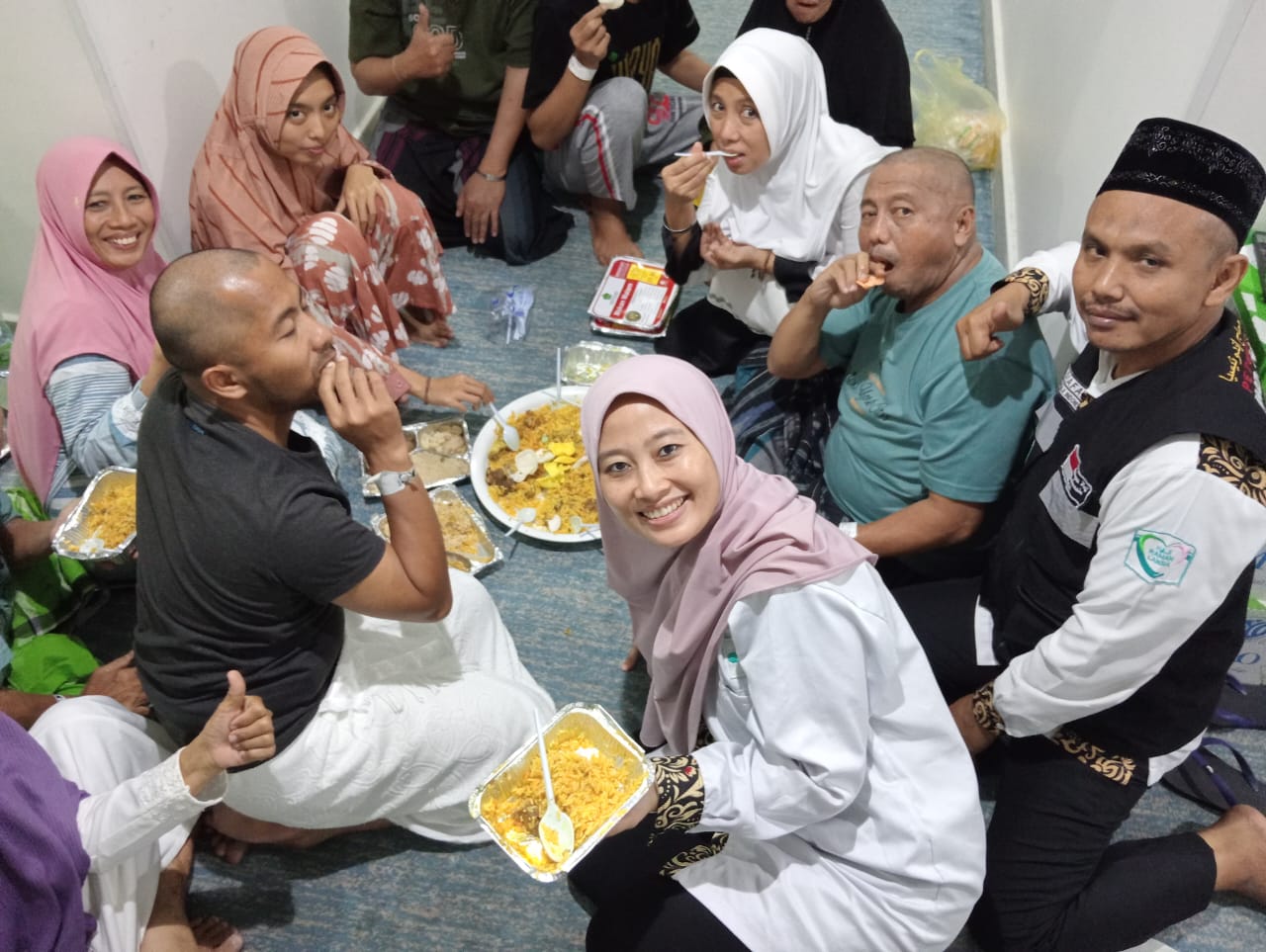 selesao-thawaf-ifadah-jamaah-haji-kabupaten-banyuwangi-menggelar-selamatan-sederhana