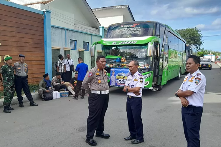 rute-jangkar-–-lembar-jadi-alternatif-urai-kamecatan-jalur-pantura-situbondo-–-radar-banyuwangi