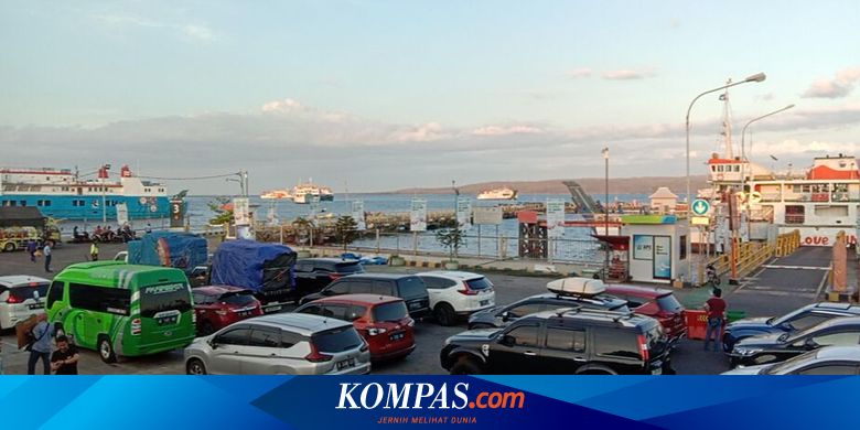 cuaca-ekstrem,-kendaraan-tujuan-bali-tertahan-di-pelabuhan-ketapang-banyuwangi