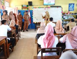 Bupati Ipuk Tegaskan Penerimaan Siswa Baru SD dan SMP Negeri Gratis