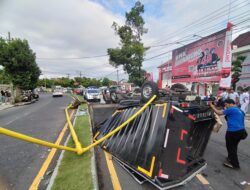 Kecelakaan Mobil Box di Jalan Brawijaya Banyuwangi Berhasil Dievakuasi