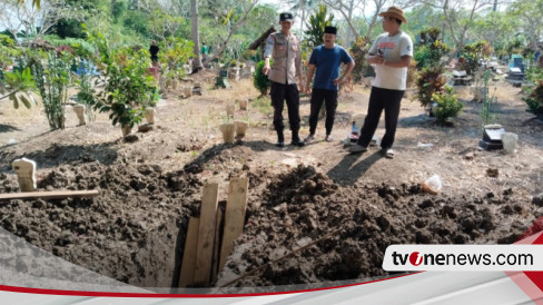 makam-perempuan-di-banyuwangi-dibongkar-orang-tak-dikenal,-dua-tali-pocong-hilang